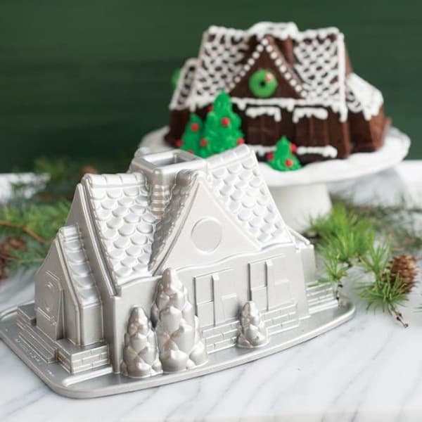 Nordic Ware - Bundt mögel - pepparkakshus