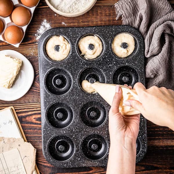 GRANITBAKFORM FÖR 12 DONUTS KLAUSBERG KB-7841