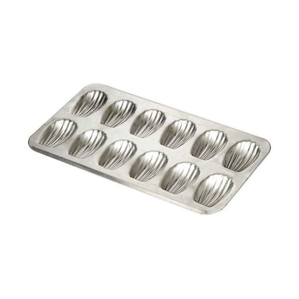 2 plåtformar x 12 madeleiner