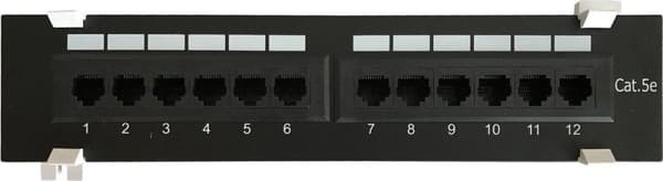 CAT5e UTP-seinäkiinnityspaneeli - 12 porttia