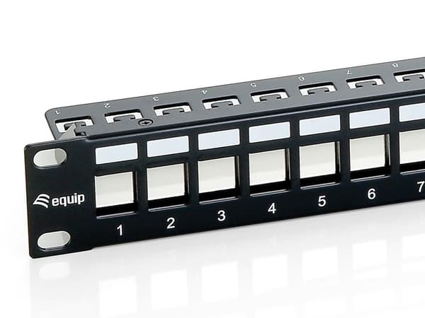 Udstyr patchpanel 24-ports Cat6 19 tommer 1U afskærmet til keystone-stik, sort