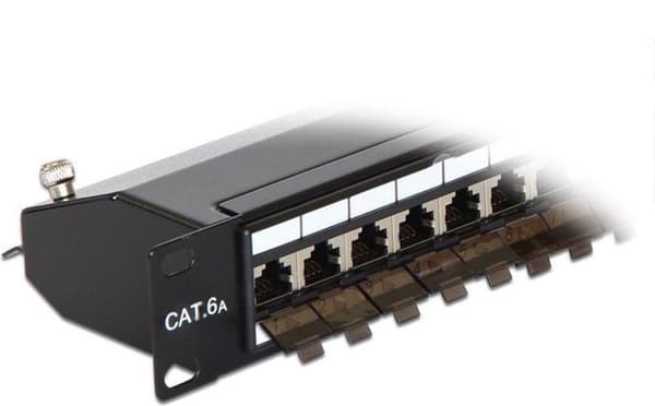 Premium CAT6a Gigabit 19'' Patch Panel 1U med 24 porte - skærmet / sort