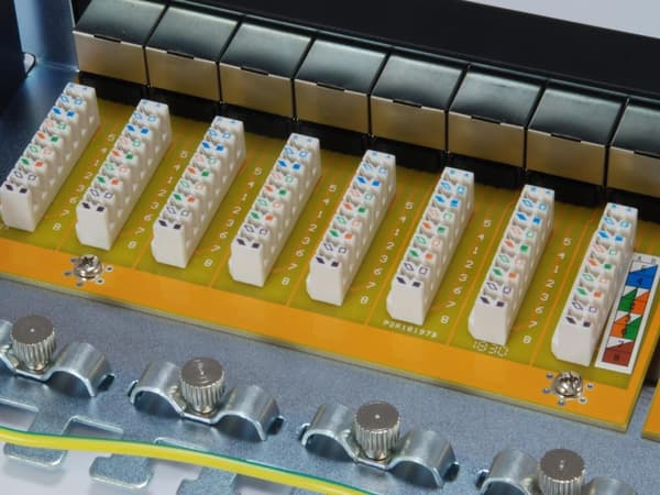 Utrusta 326625 patchpanel 1U