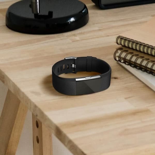 Armband - AVIZAR - FitBit Charge 2 - Texturerad silikon - Spänne - 205mm svart