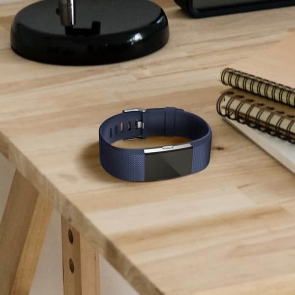 Armband - FitBit - Charge 2 - Texturerad Silikon - Spänne - 205mm