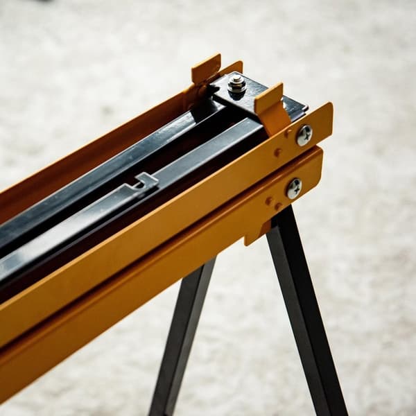 Rootz arbetsbock - orange, svart - stål - 39,17 cm x 19,68 cm x 30,7 cm