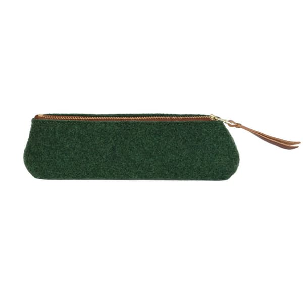 Pennfodral i ekologisk ull Forest Green 20 cm P.A.P & PAPERSTYLE