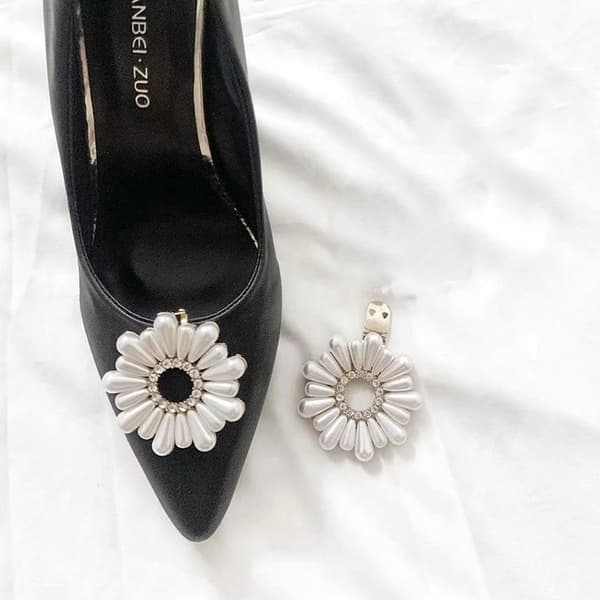 2 st / 1 par Guld Skosmycken Skoklämmor Shoe Clips med Vita Pärlor
