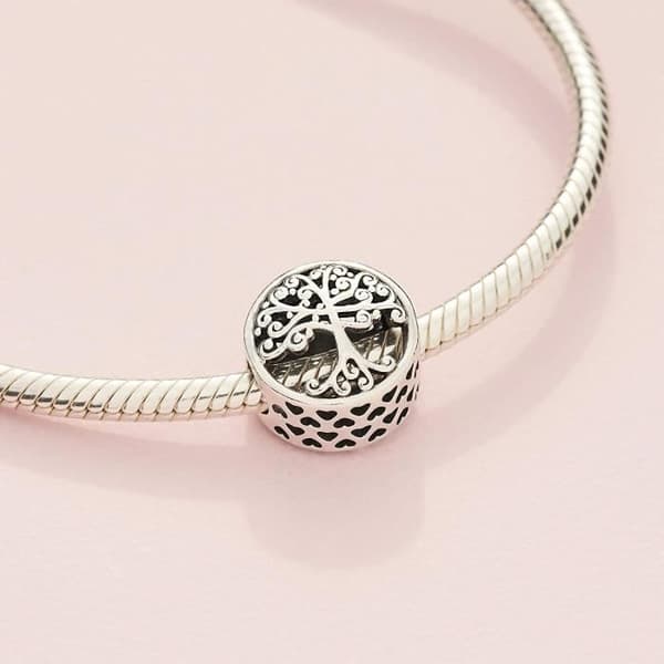 Charm - Silver - 797590 - Familjerötter - Massivt silver - Unisex