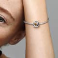 Miniatyrbild 2 av 4: Charm - PANDORA - Evigt Cirkle - Metall - Honungskristall - Mixad
