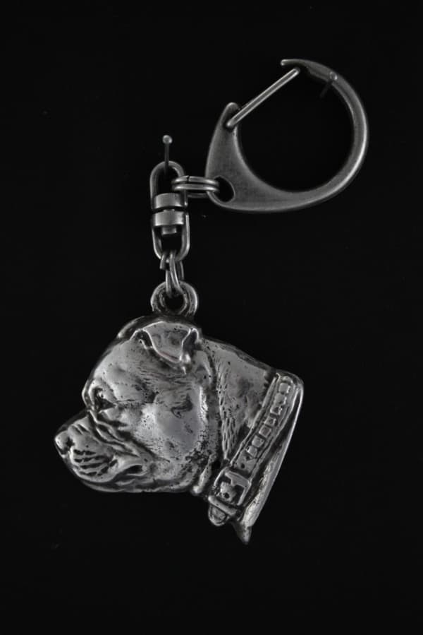 Staffordshire Bull Terrier, Staffik, Staffi II - forsølvet nøglering med hund, håndtaskedekoration, rygsækvedhæng fra Art-Dog