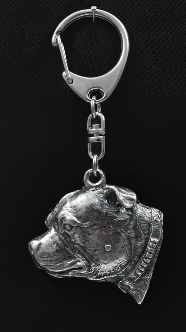Staffordshire Bull Terrier, Staffik, Staffi III - forsølvet nøglering med hund, håndtaskedekoration, rygsækvedhæng fra Art-Dog