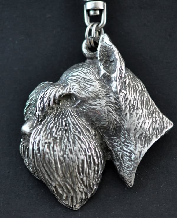 Schnauzer, Schnauzer - silverpläterad nyckelring med en hund i presentask, handväska dekoration, ryggsäckshänge från Art-Dog