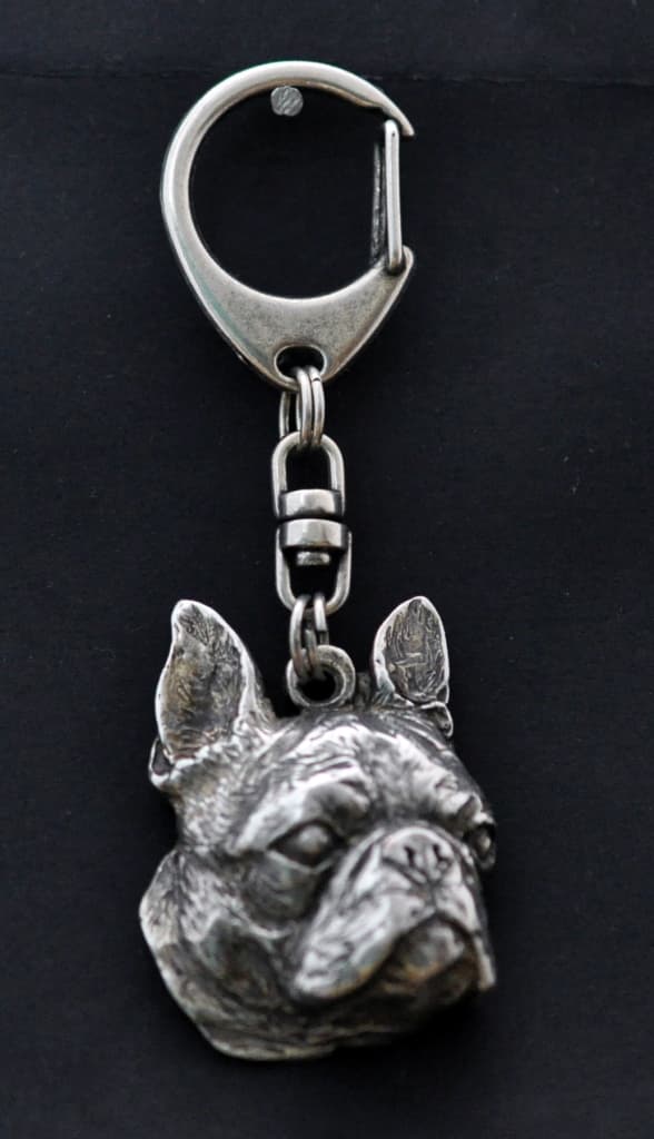 Boston Terrier, Boston Bull Terrier - hopeoitu avaimenperä koiralla lahjarasiassa, käsilaukun koristelu, reppuriipus Art-Dogilta