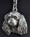 Pikkukuva 9 / 11: Cavalier King Charles Spaniel I - hopeoitu avaimenperä koiralla lahjarasiassa, käsilaukun koristelu, reppuriipus by Art-Dog