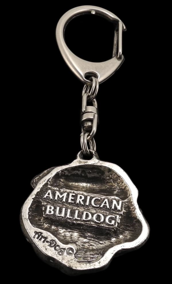 Amerikkalainen bulldoggi - hopeoitu avaimenperä koiralla lahjarasiassa, käsilaukun koristelu, Art-Dogin reppuriipus