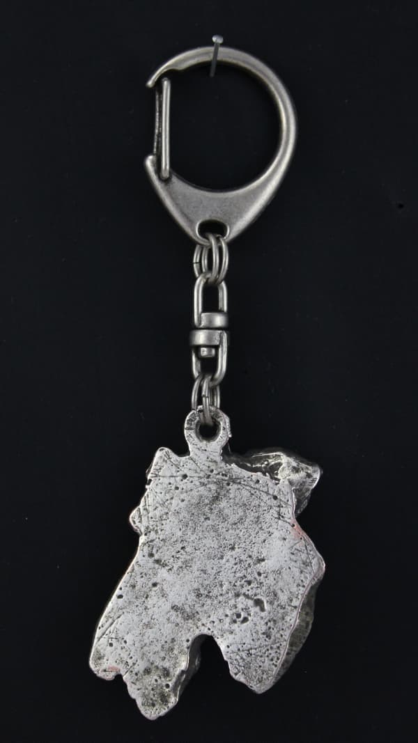 Airedale Terrier, Waterside Terrier - silverpläterad nyckelring med en hund i presentförpackning, handväska dekoration, ryggsäckshänge från Art-Dog