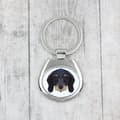 Pikkukuva 3 / 3: Teckel-karvainen - geometrinen avaimenperä, avainrengas valokuvalla ja kirjoituksella Art-Dog