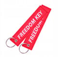 Miniatyrbild 2 av 6: FREEDOM KEY rött nyckelringhänge för nycklar Originalpresent