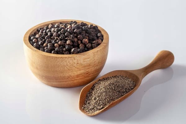 Jauhettu mustapippuri - 200 g Vietnam
