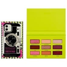 Makeup Revolution - Emily In Paris Camera Queen Eyeshadow Palette - Paletka s 9 očními stíny 6,3 g 0.0g