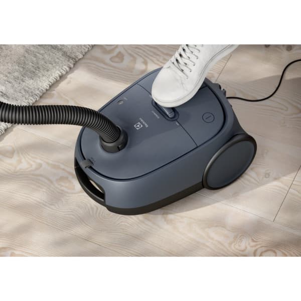 Electrolux Clean 600 EB61C2DBF dammsugare, blå