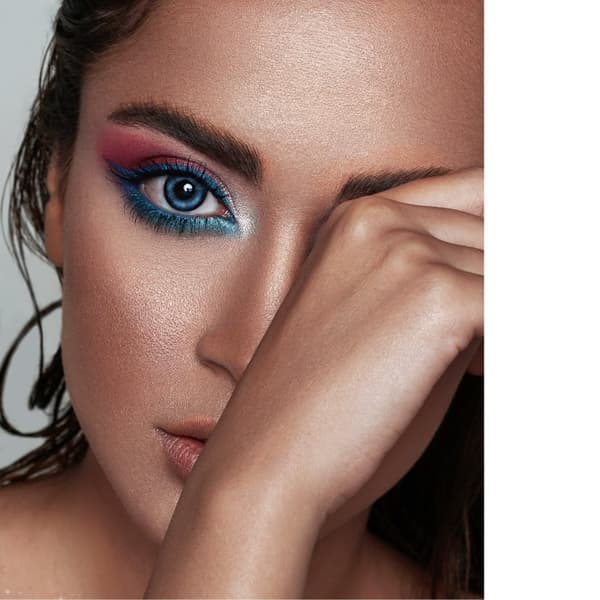 I MERMAID GLOW EYESHADOW PALET OCEANIC