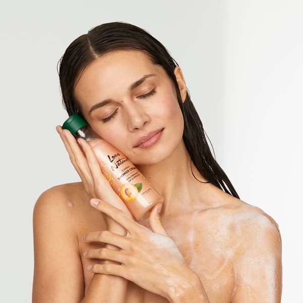 Oriflame Love Nature Caring Shower Gel med ekologiska havregryn och aprikos 250 ml