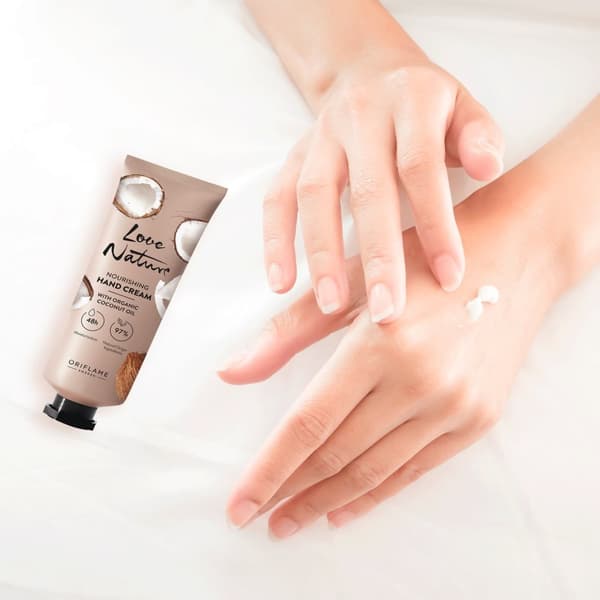 Oriflame Love Nature nærende håndcreme med økologisk kokosolie 75ml