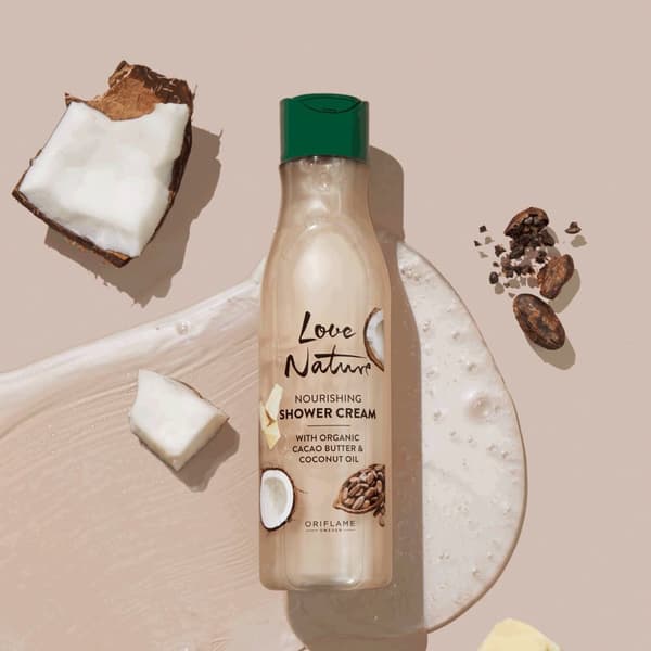 Oriflame Love Nature nærende showergel med økologisk kakaosmør og kokosolie 250 ml