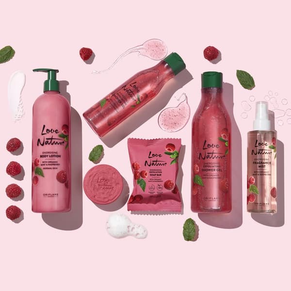 Oriflame Love Nature eksfolierende showergel med økologisk mynte og hindbær 500 ml