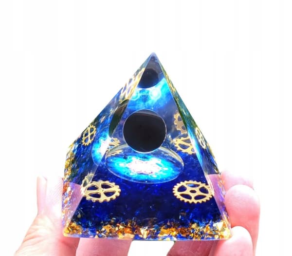 ORGONIT Pyramide + LED Lampebase 5cm Krystalsten Amulet 5cm HX10