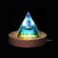 Miniatyrbillede 6 af 10: ORGONIT Pyramide + LED Lampebase 5cm Krystalsten Amulet 5cm HX04