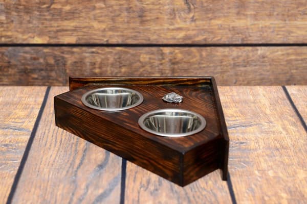 Bordeaux Dog, Dogue de Bordeaux, Ranskan mastiffi I - puinen teline koirankulhoilla, koristeelliset koirakulhot, koiran adoptiolahja Art-Dogilta