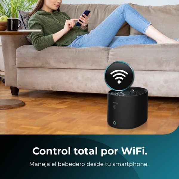 Cecotec Automatic pet fountain with 2.5 litre capacity, including filter and Wi-Fi control, with cleaning and empty tank reminders.