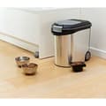 Miniatyrbild 5 av 5: Hundmatsburk i metall Curver Silvrig polypropen 35 L 12 kg