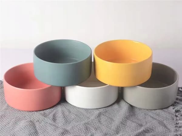 SKÅL TIL HUNDE OG KATTE KERAMISK BAMBUSGUL 850ml