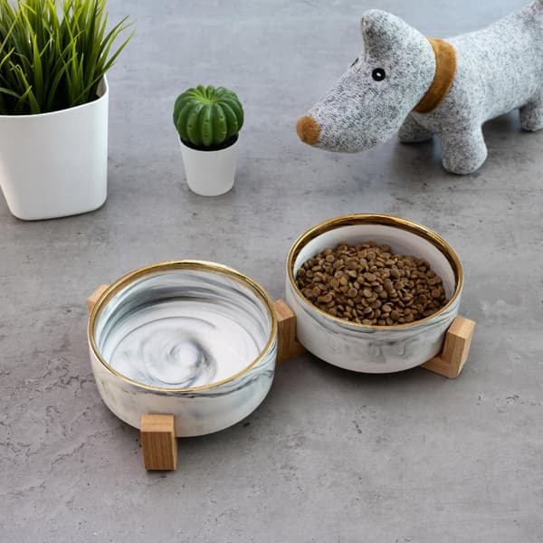DOBBELT KERAMISK HUNDE OG KATTE SKÅL 2 x 400 ml PÅ ET GLAMOUR STATIV