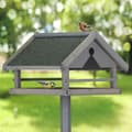 Miniatyrbild 3 av 6: Relaxdays Utomhusfågelmatare med stativ, vädertåligt tak, trä, HLP 120x62x55 cm, grå