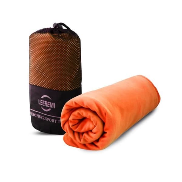 Orange färg Mikrofibersporthandduk Bärväska ingår Ultraabsorberande och ultrakompakt Sammansättning 90 % polyester och