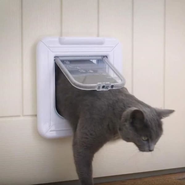 Cat Mate Elite I.D. Disc Kattlucka med timer, vit (305W)