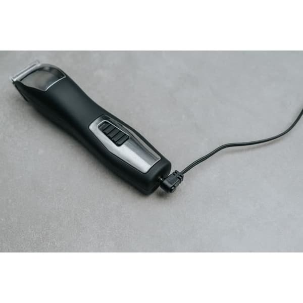 Skäggtrimmer - WAHL - GROOMSMAN PRO - 2,4 V - 6 kammar - Autonomi: 60 min - Svart / Silver