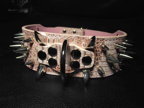 Hund halsband 2" pink snake med nitar 44-52cm