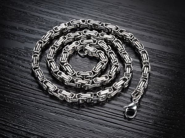 Kejsarlänk halsband i Stål , håller färgen livet ut!