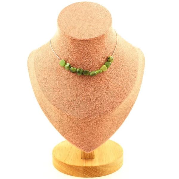 Stenar och mineraler. Halsband med 10 Nephrite Jade pärlor från Xiuyan Kina. Stålkedja Halsband för kvinnor, män. Anpassningsbar storlek