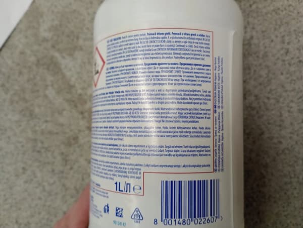 Ace Flower nestemäinen tekstiilivalkaisuaine 1L