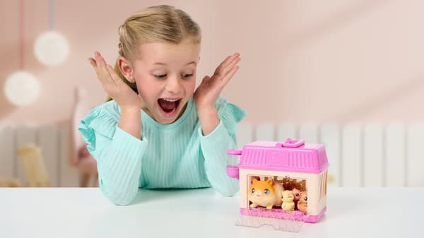 Little Live Pets Mama Surprise Minis Hamster