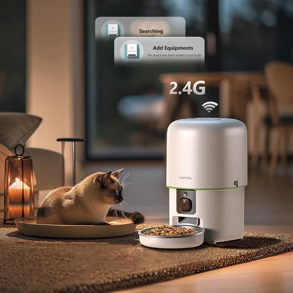 Foderautomat til kæledyr med kamera og app