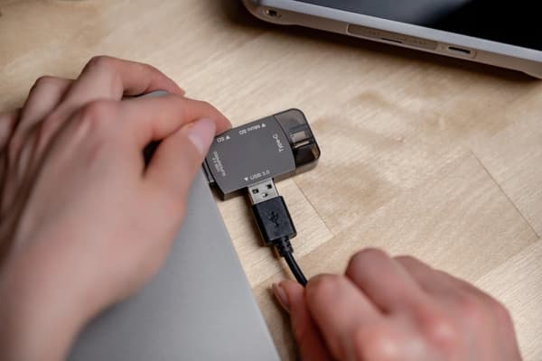 Newell memory card reader Hub OTG 3in1