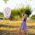 Miniatyrbild 2 av 6: Relaxdays Pinata hängande skalle för barn Fyll i födelsedagsfestdekorationer, vit